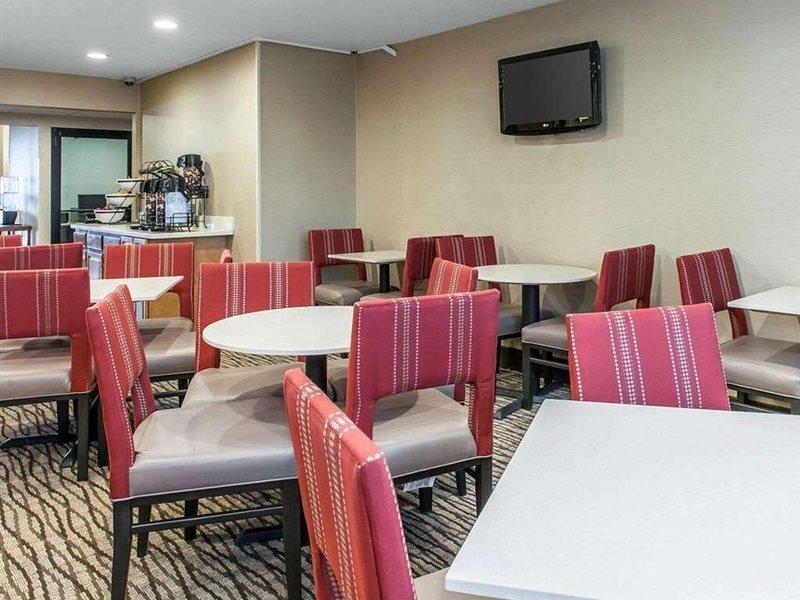 Comfort Inn&Suites Napoleon Eksteriør bilde
