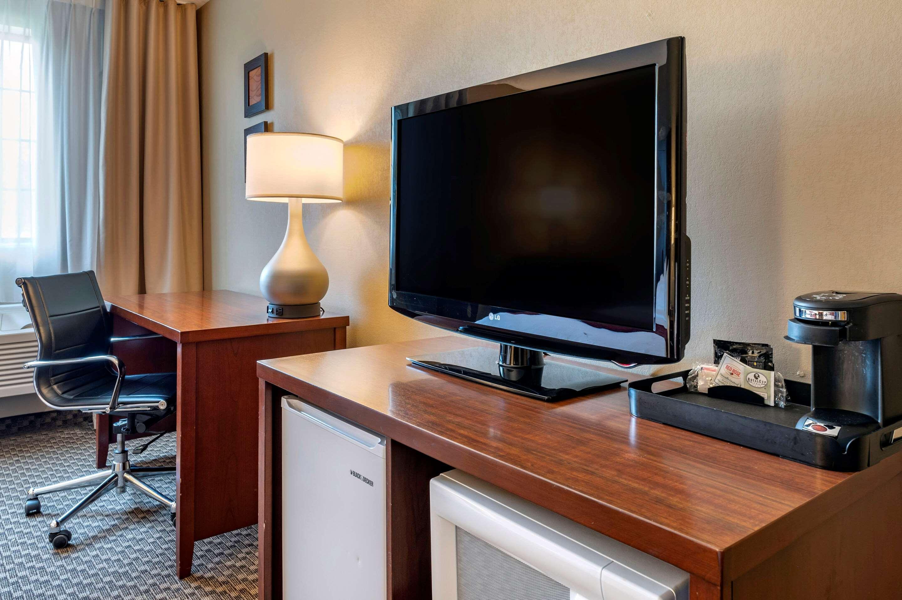 Comfort Inn&Suites Napoleon Eksteriør bilde