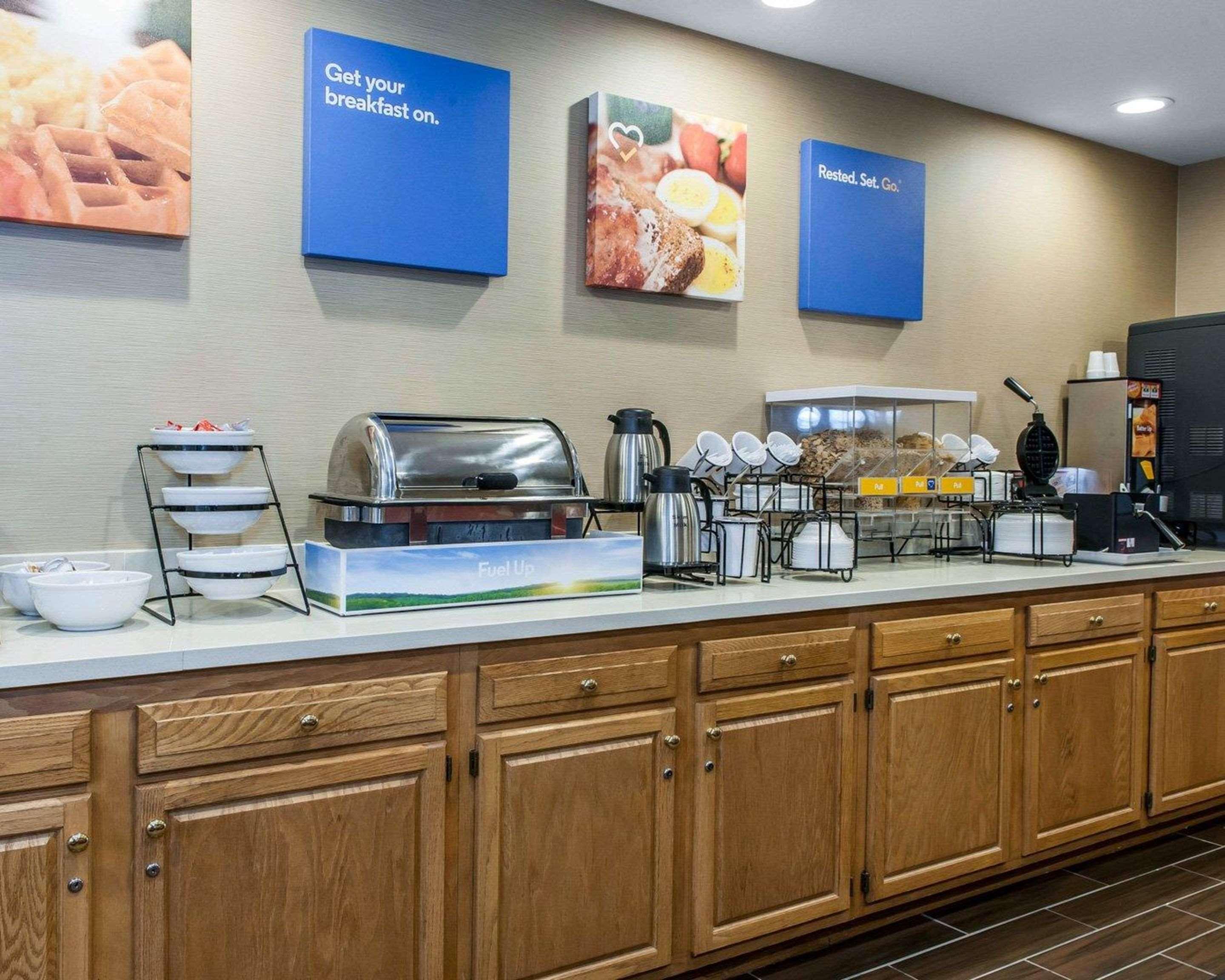 Comfort Inn&Suites Napoleon Eksteriør bilde