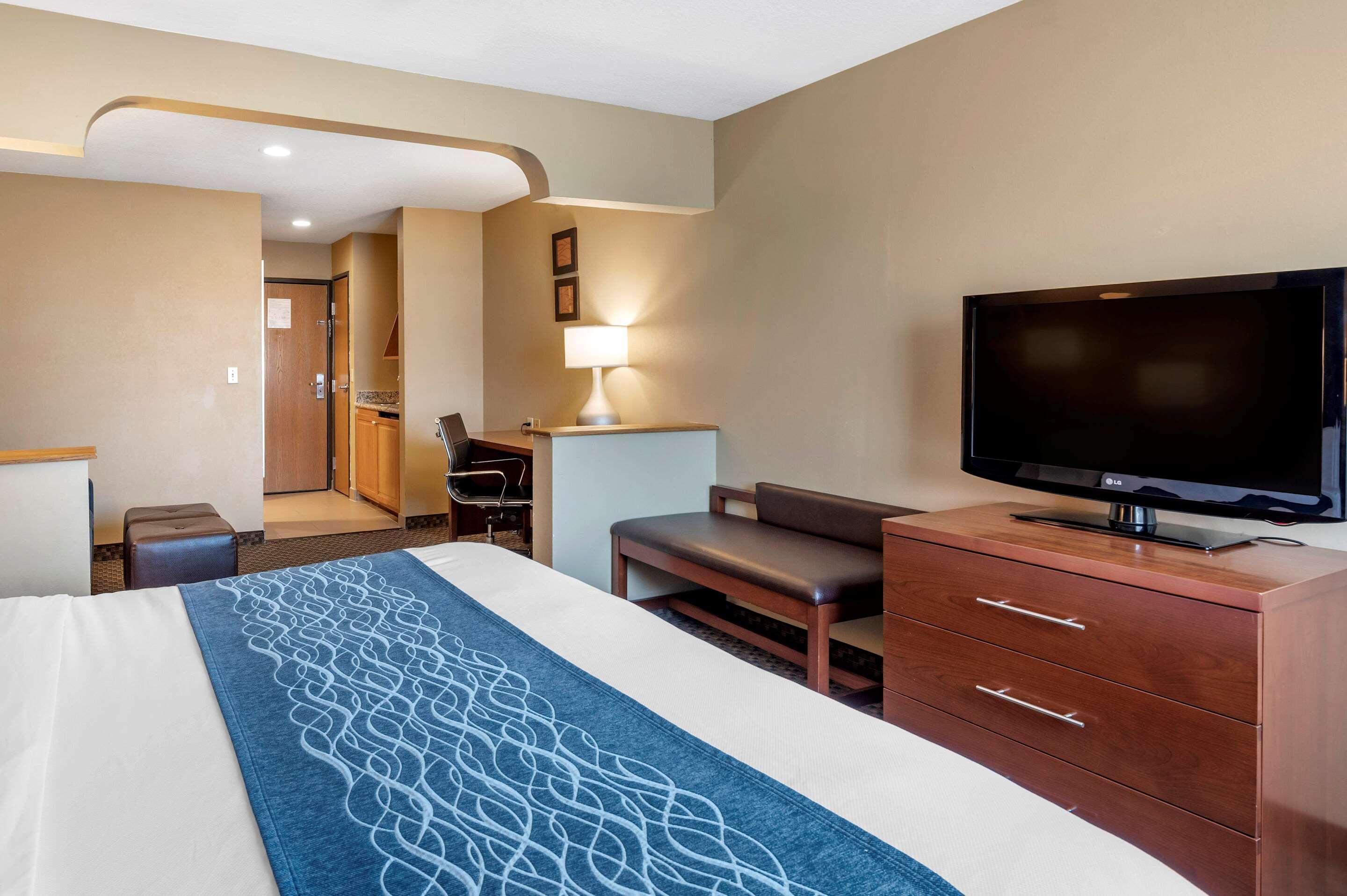 Comfort Inn&Suites Napoleon Eksteriør bilde