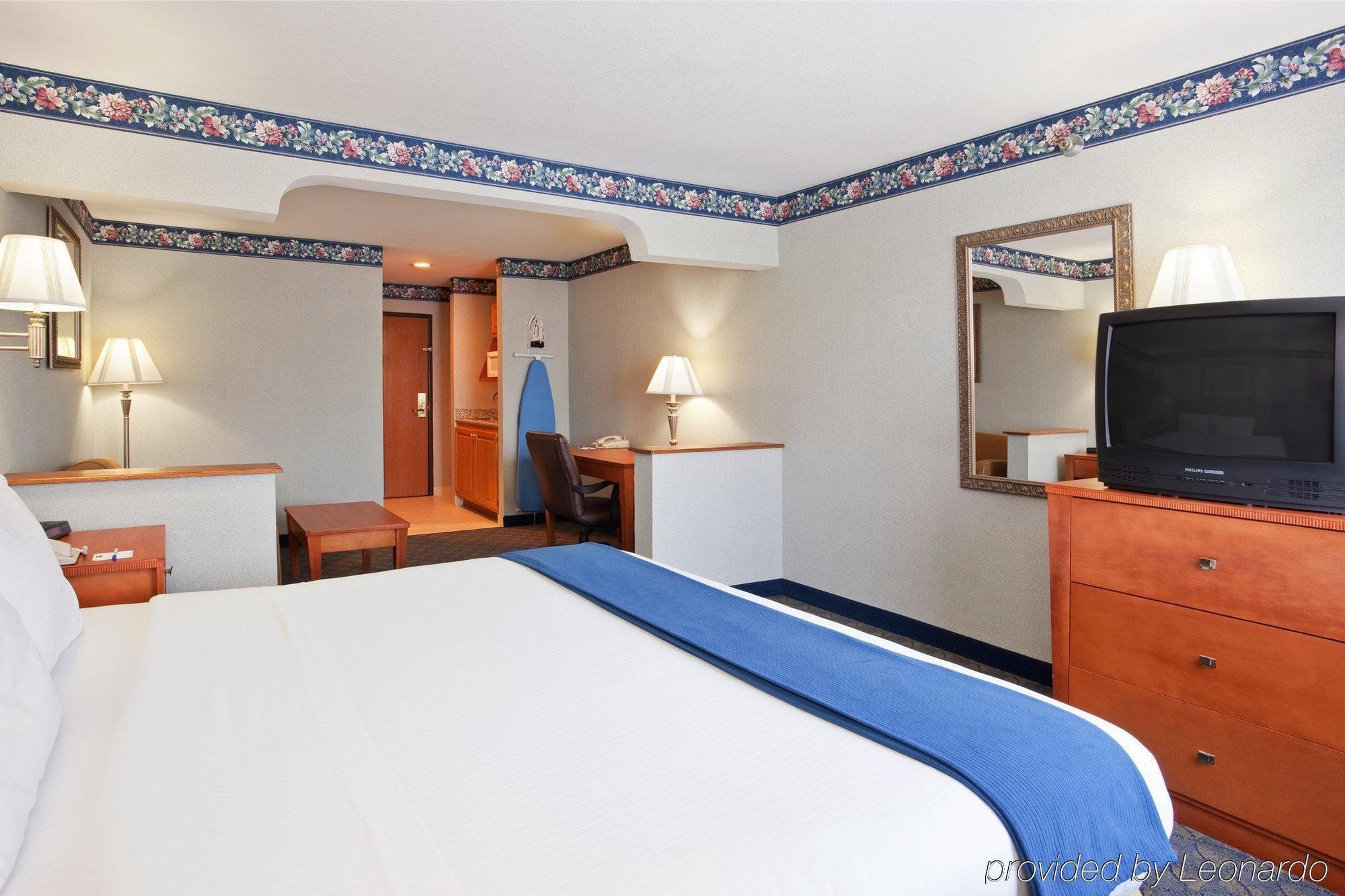 Comfort Inn&Suites Napoleon Rom bilde